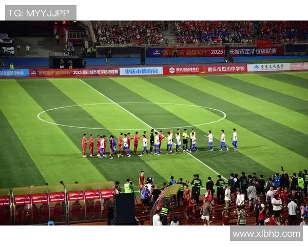 重庆足球队现状揭秘:激情与挑战交织的绿茵传奇