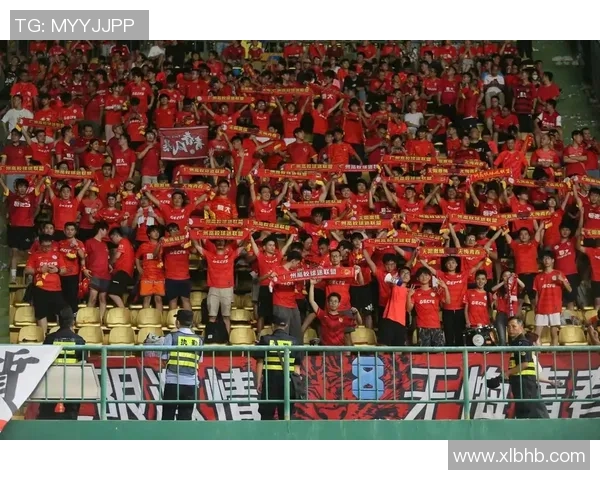 成都篮球队实力之争引发热议球迷对球队未来充满期待与担忧